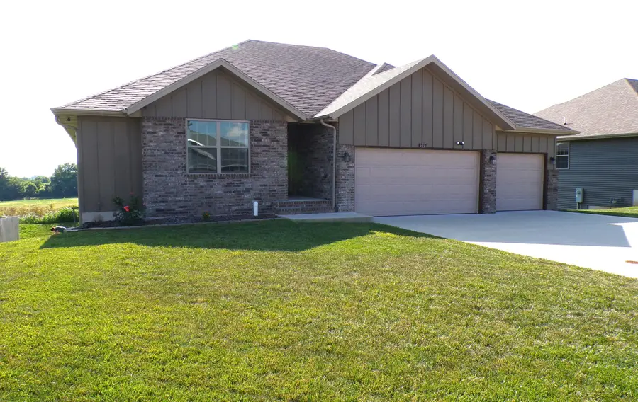 517 N Stella Court, Willard, MO 65781 - #2