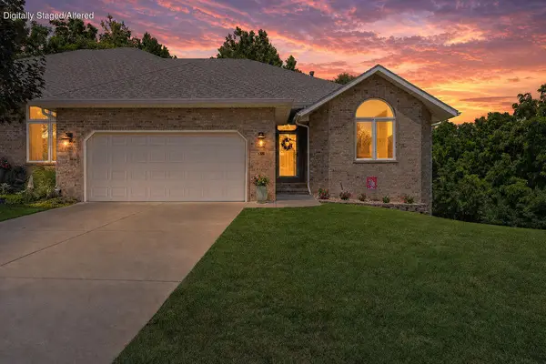 377 E Degraffenreid Street, Springfield, MO 65810