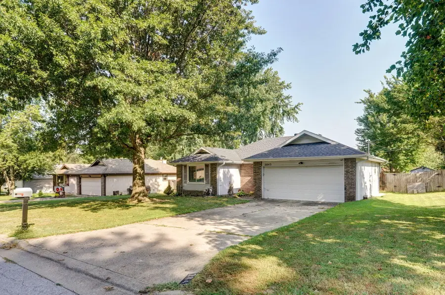 2843 W Primrose Lane, Springfield, MO 65807 - #3