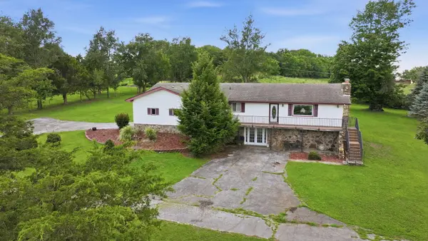 2028 E Mccracken Road, Ozark, MO 65721