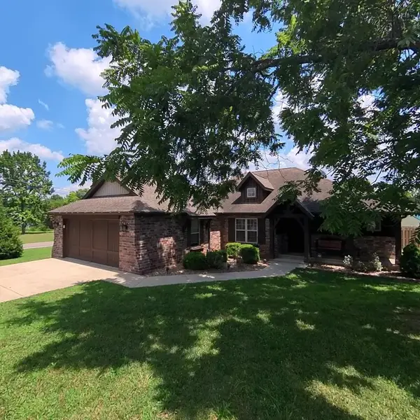 602 Oak Park Boulevard, West Plains, MO 65775