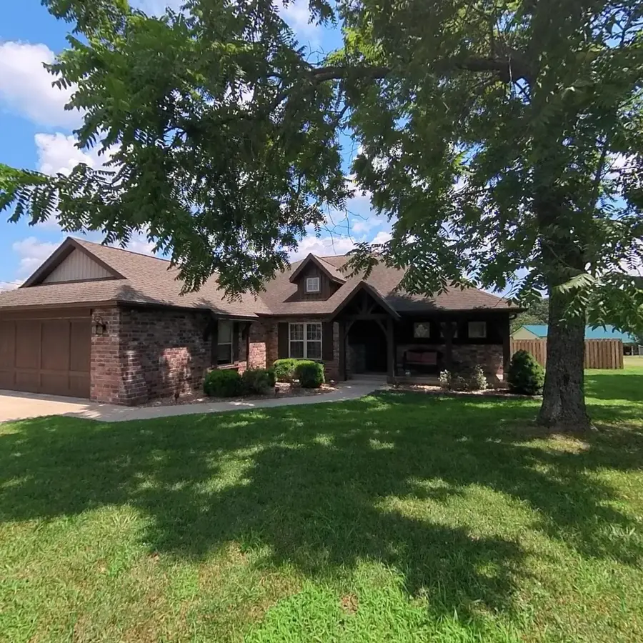602 Oak Park Boulevard, West Plains, MO 65775 - #2
