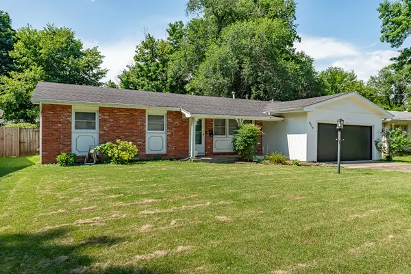 2524 E Seminole Street, Springfield, MO 65804