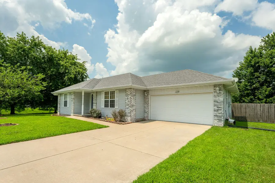 129 E Loyal Street, Clever, MO 65631 - #2