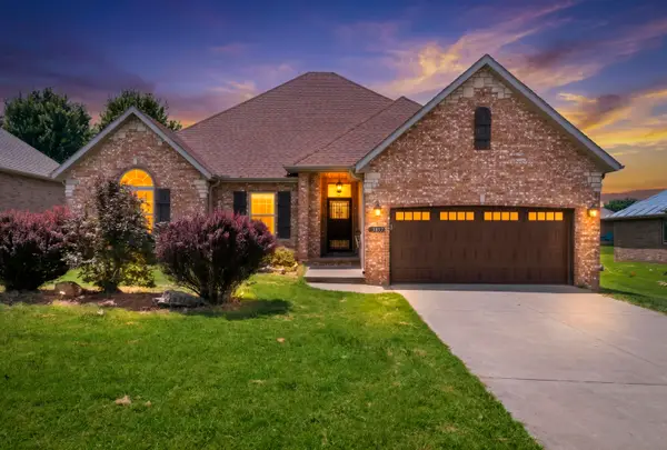 3857 N Sheedy Avenue, Springfield, MO 65803
