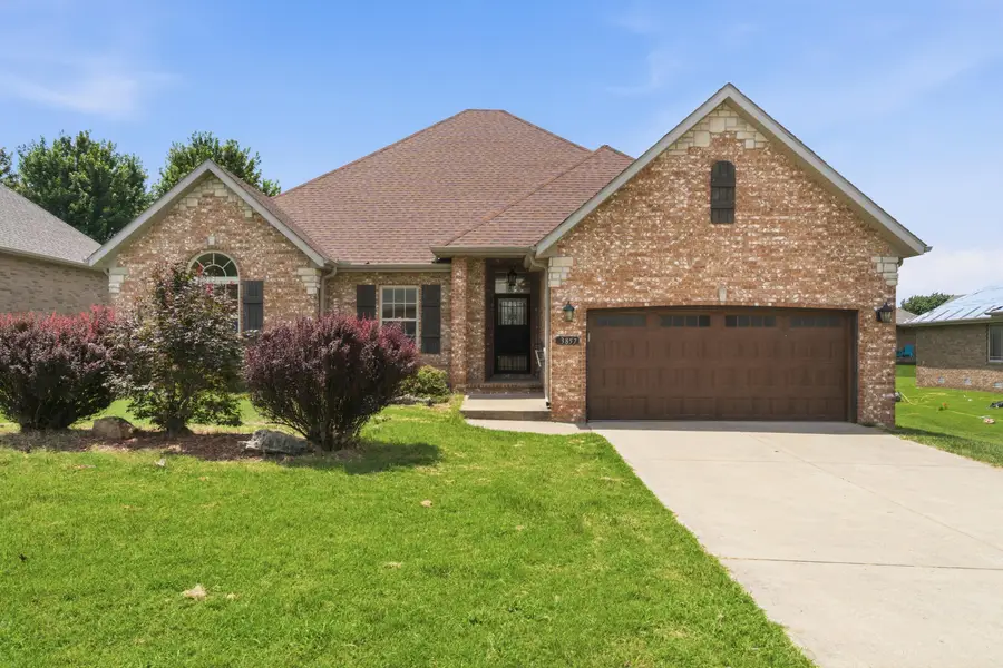 3857 N Sheedy Avenue, Springfield, MO 65803 - #2