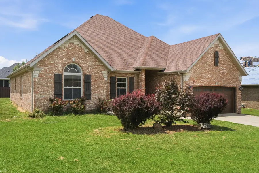 3857 N Sheedy Avenue, Springfield, MO 65803 - #3