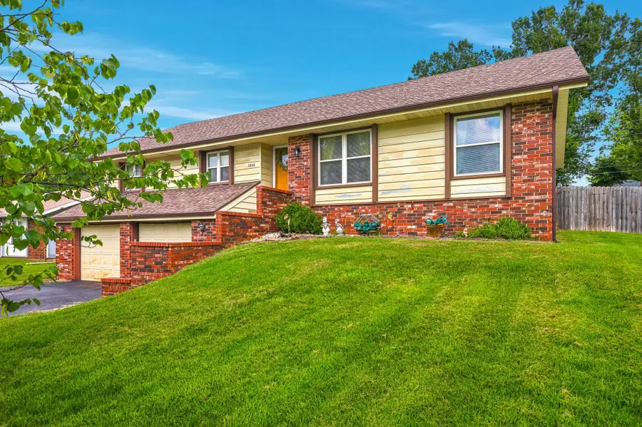 2635 W Sexton Street, Springfield, MO 65810 - #2