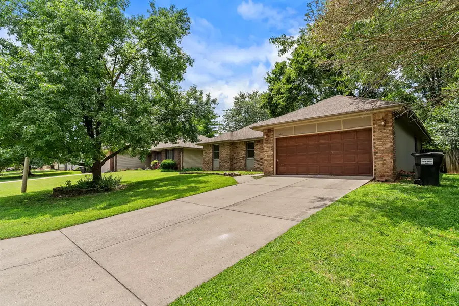 3497 S Meadowlark Avenue, Springfield, MO 65807 - #2