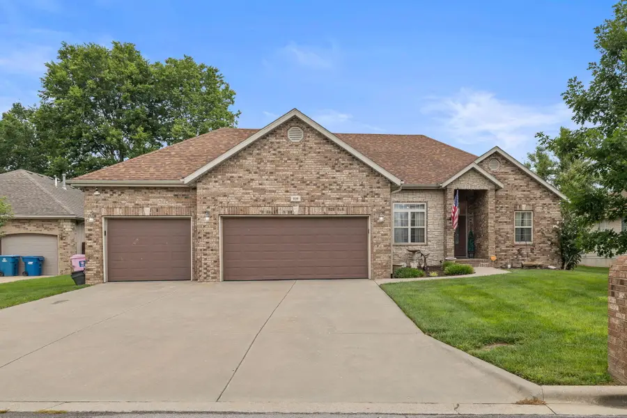 939 E Hodgson Street, Nixa, MO 65714 - #2