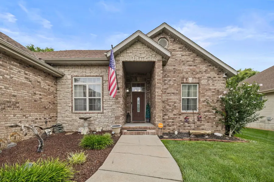 939 E Hodgson Street, Nixa, MO 65714 - #3