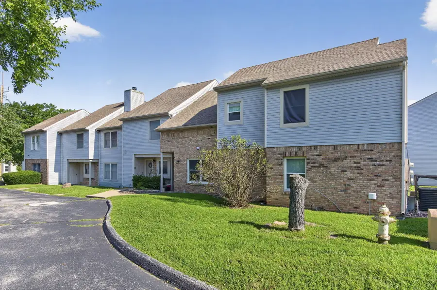2700 S Ingram Mill Road #Apt 9, Springfield, MO 65804 - #2