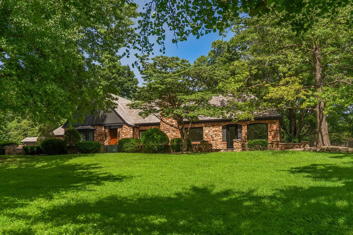 2244 S Edgewater Drive, Springfield, MO 65804 - #1