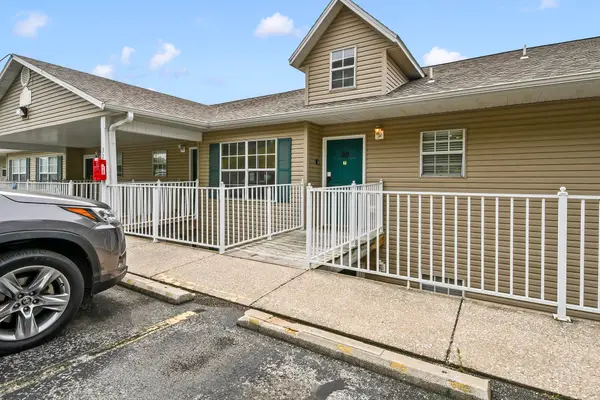32 Golfshores Drive #Apt 20, Branson, MO 65616