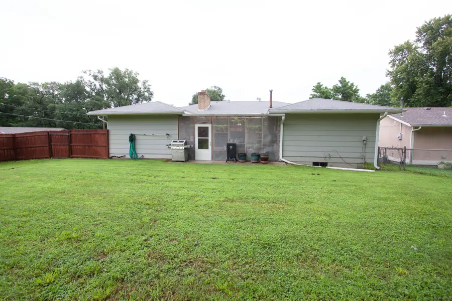 604 Norman Street, Ava, MO 65608 - #3