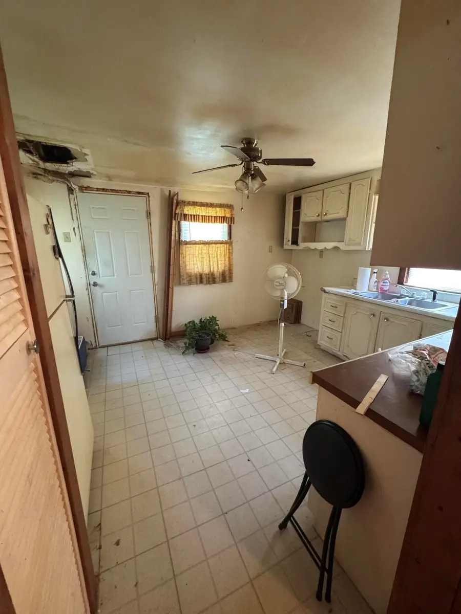 1723 W Chestnut Street, Springfield, MO 65802 - #3