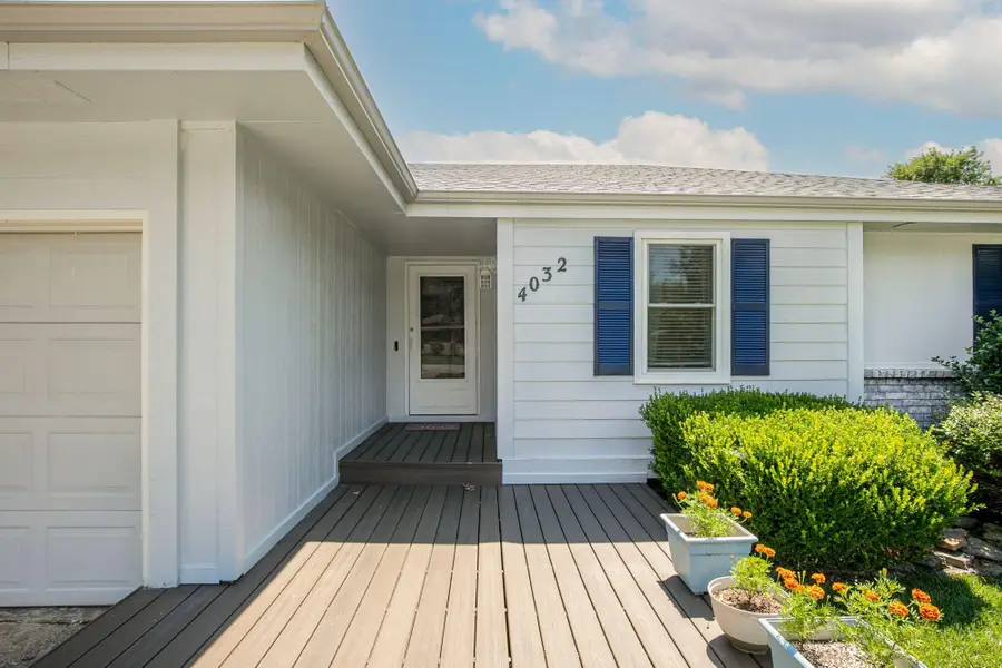 4032 S Sunrise Avenue, Springfield, MO 65807 - #3