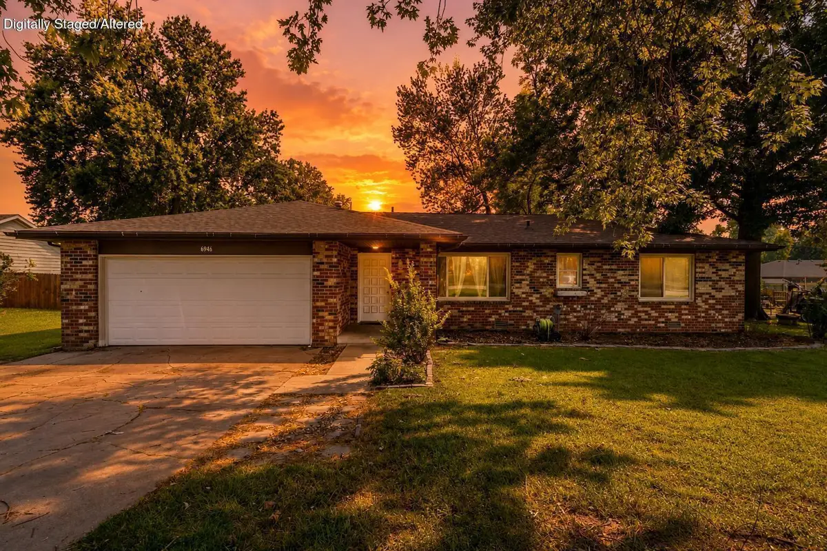6946 W Lone Oak Street, Springfield, MO 65803 - #1