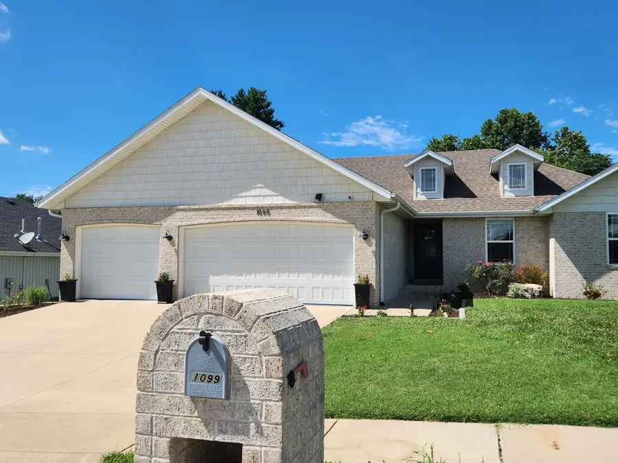 1099 E Lakota Street, Nixa, MO 65714 - #2