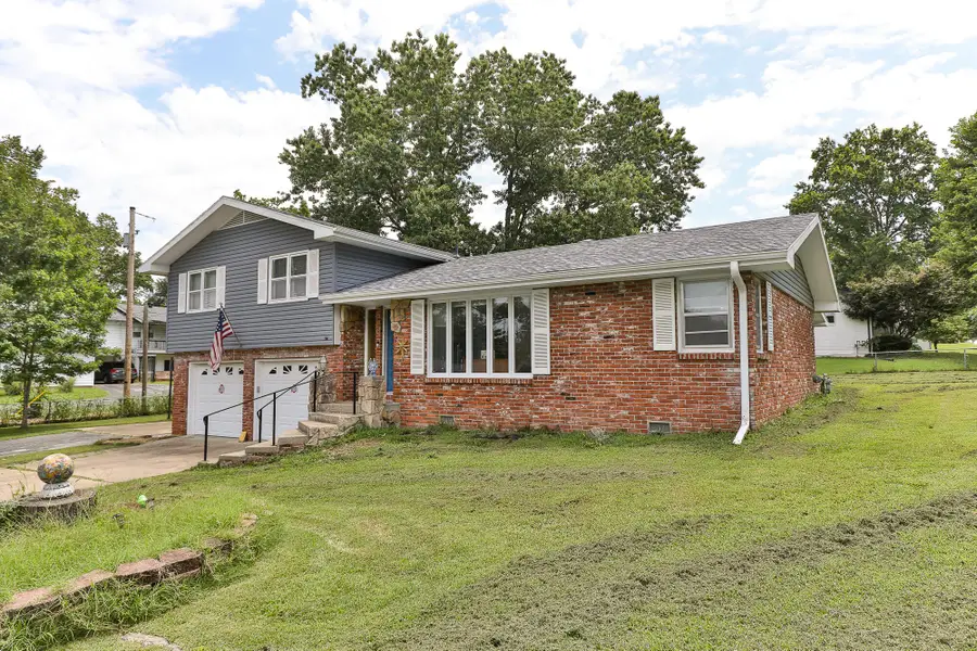 801 E Diane Street, Ozark, MO 65721 - #2