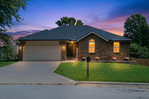 615 E Sunset Avenue, Nixa, MO 65714