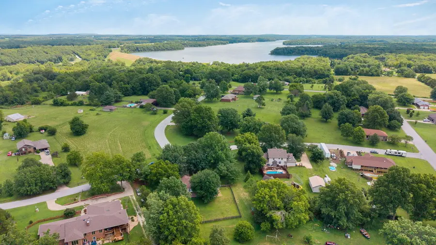 6401 N Marilyn Avenue, Springfield, MO 65803 - #2