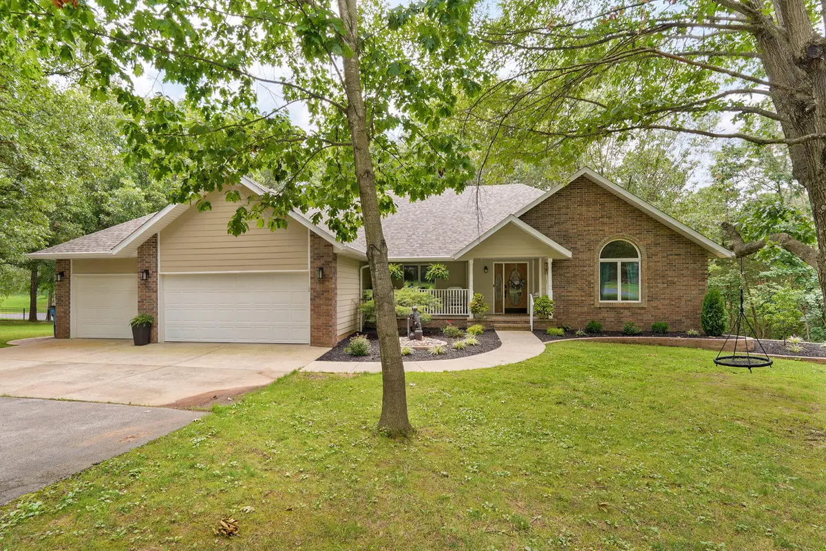 264 W Farm Road 82, Springfield, MO 65803 - #1