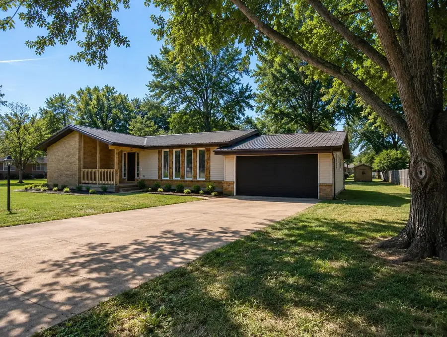 908 10th Street, Mountain Grove, MO 65711 - #2
