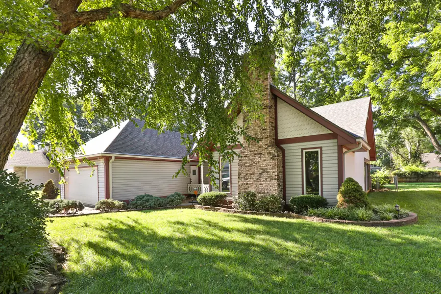 1332 W Mcgee Street, Springfield, MO 65807 - #2