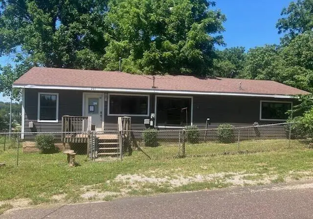 201 N Elm Street, Monett, MO 65708 - #1