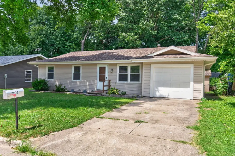 201 S Meadowview Avenue, Springfield, MO 65802 - #2