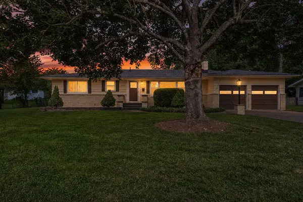 1955 S Valleyroad Avenue, Springfield, MO 65804