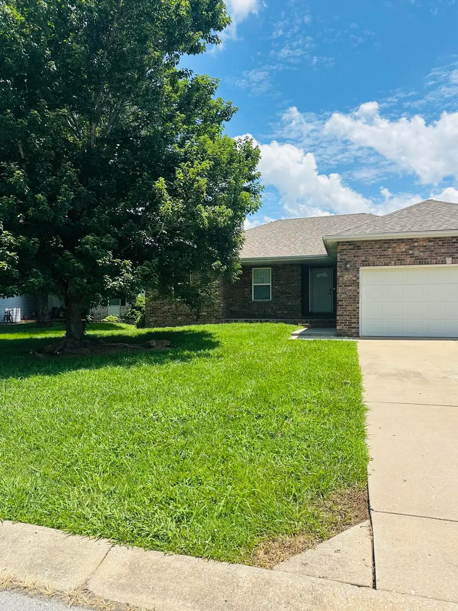 588 Clever Heights Court, Clever, MO 65631 - #3
