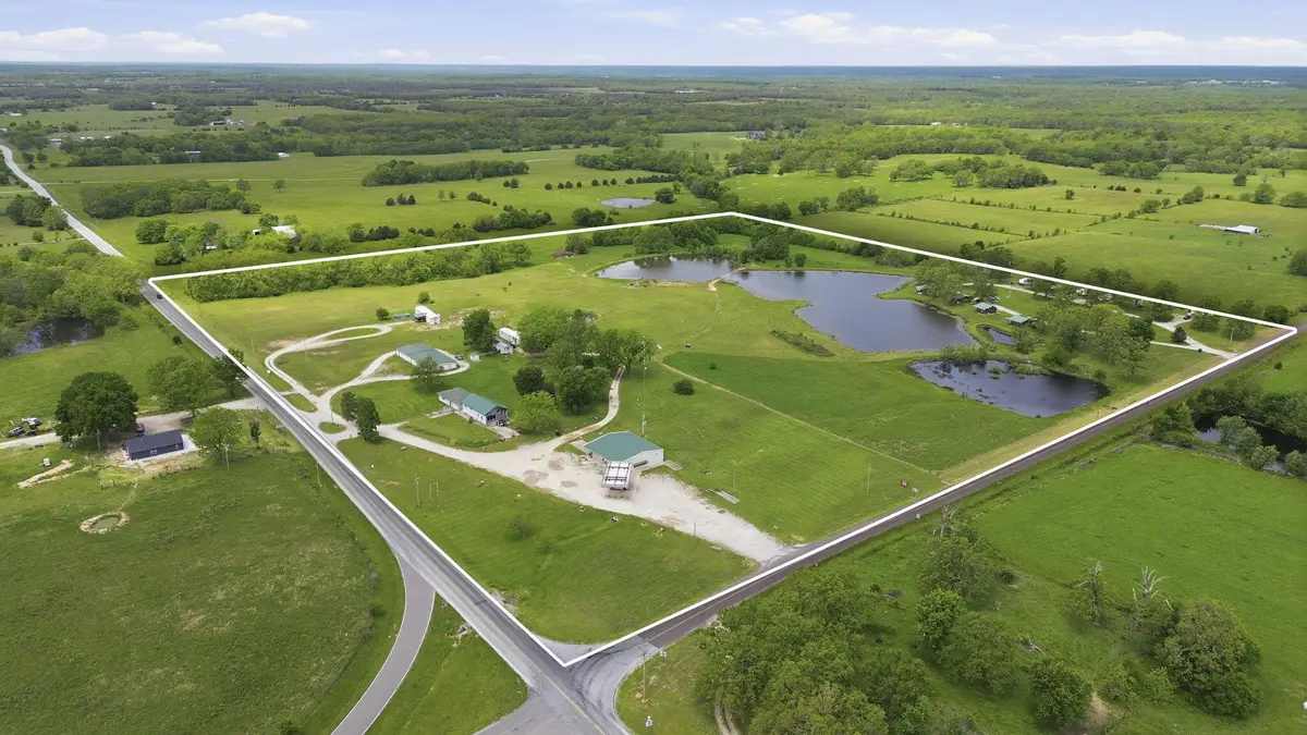 11901 State Highway 32, Lebanon, MO 65536 - #1