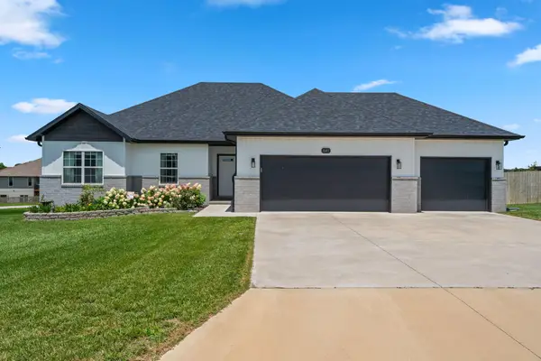541 Fox Creek Road, Rogersville, MO 65742
