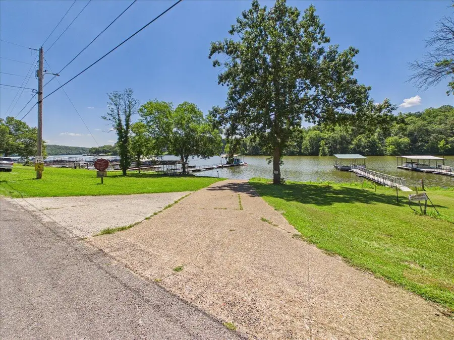 29159 Lakeside Avenue, Edwards, MO 65326 - #2