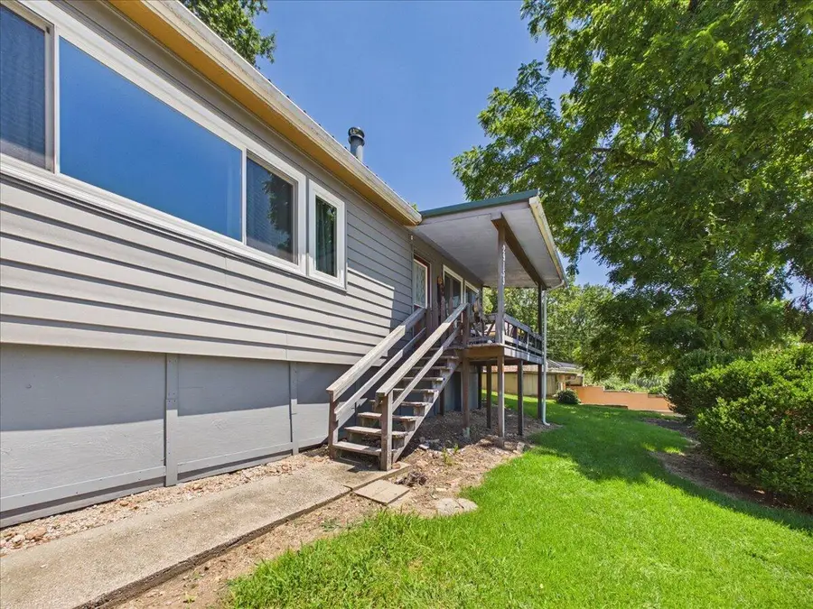 29159 Lakeside Avenue, Edwards, MO 65326 - #3