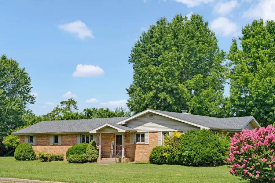 1635 Oak Drive, Aurora, MO 65605 - #2