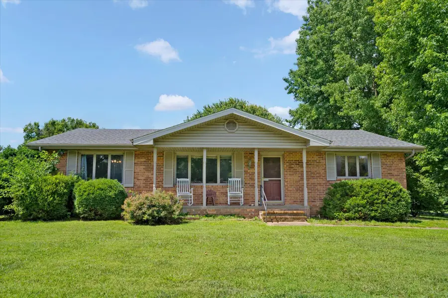 1635 Oak Drive, Aurora, MO 65605 - #3