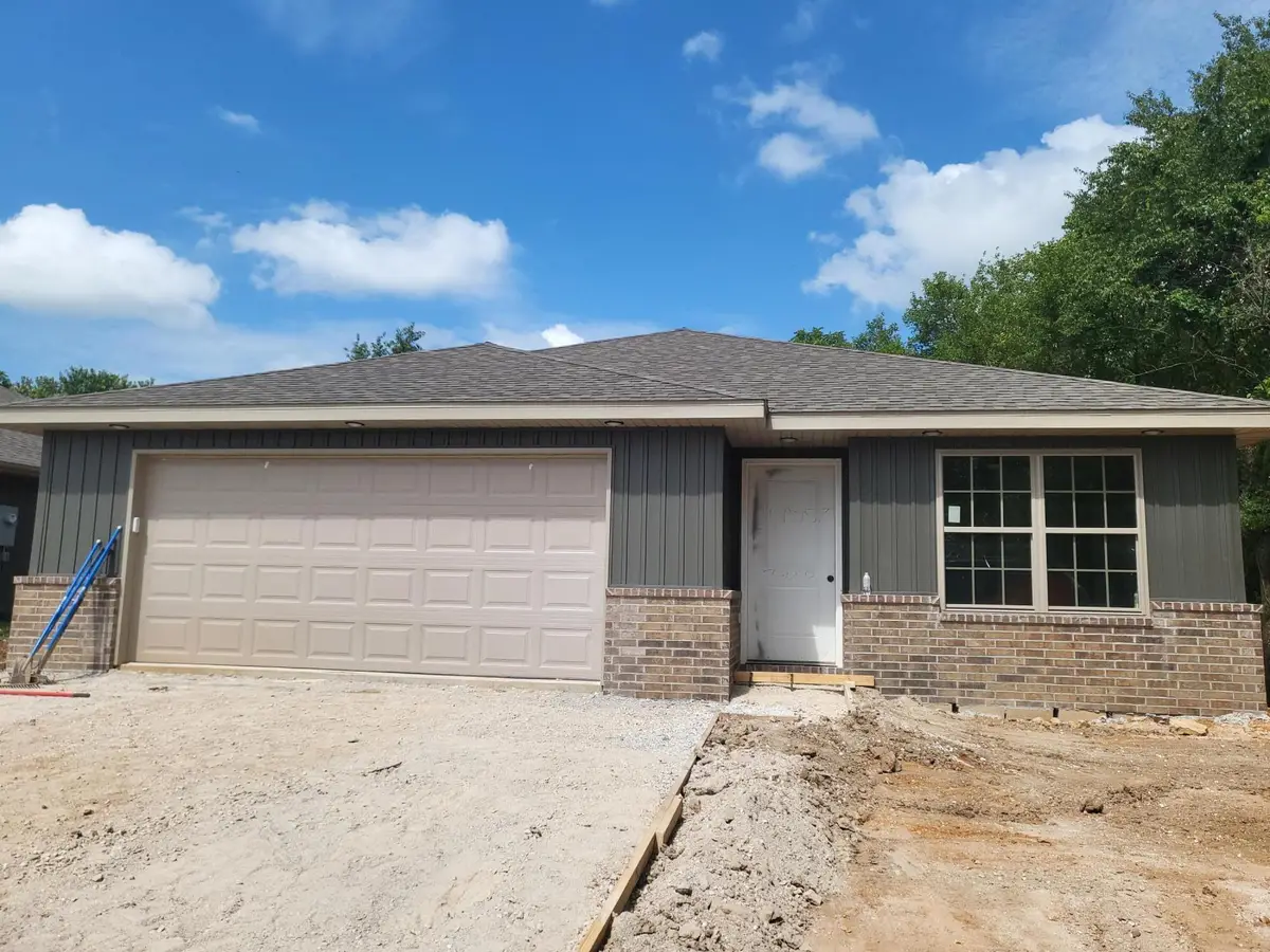 1684 Ridgemont Avenue, Monett, MO 65708 - #1