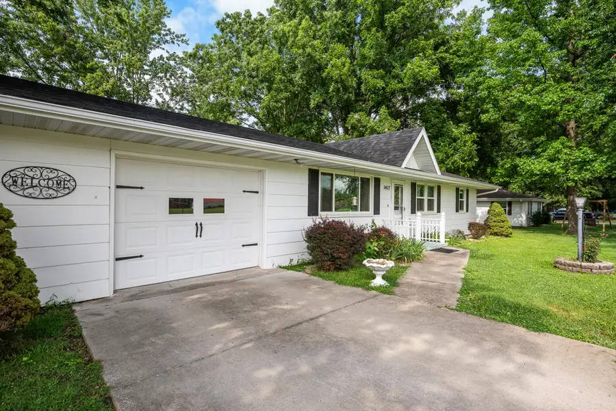 1417 W Locust Street, Bolivar, MO 65613 - #2