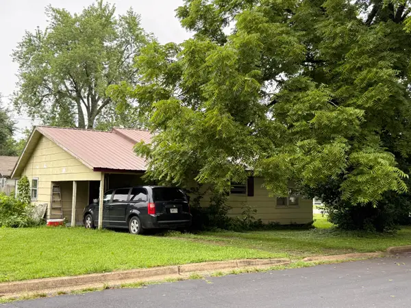 419 S Lake Street, Mountain Grove, MO 65711