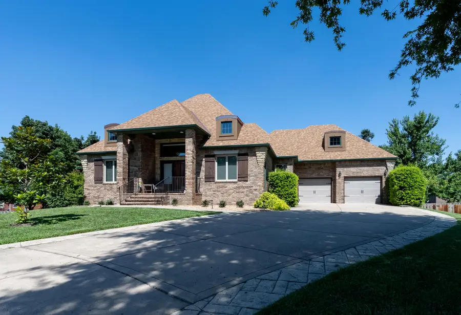 803 E Carleton Street, Springfield, MO 65810 - #3