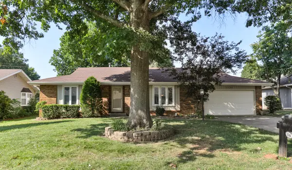 1536 E Hanover Street, Springfield, MO 65804