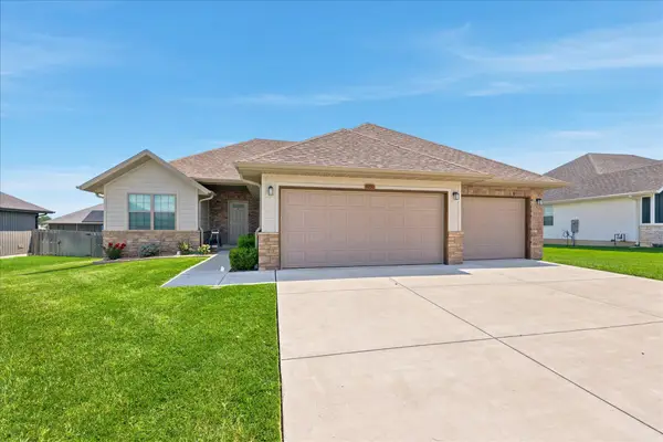 4292 N Venice Avenue, Ozark, MO 65721