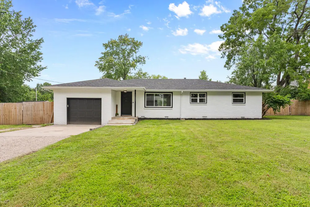 107 South Street, Rogersville, MO 65742 - #1