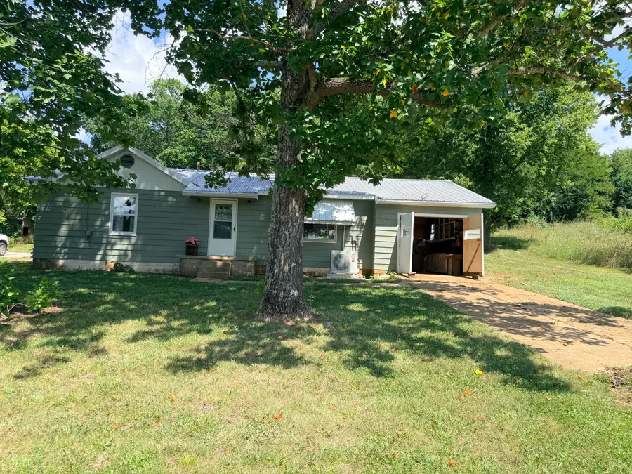 15003 W Old Eminence Rd 15017 Old E W, Eminence, MO 65466 - #2