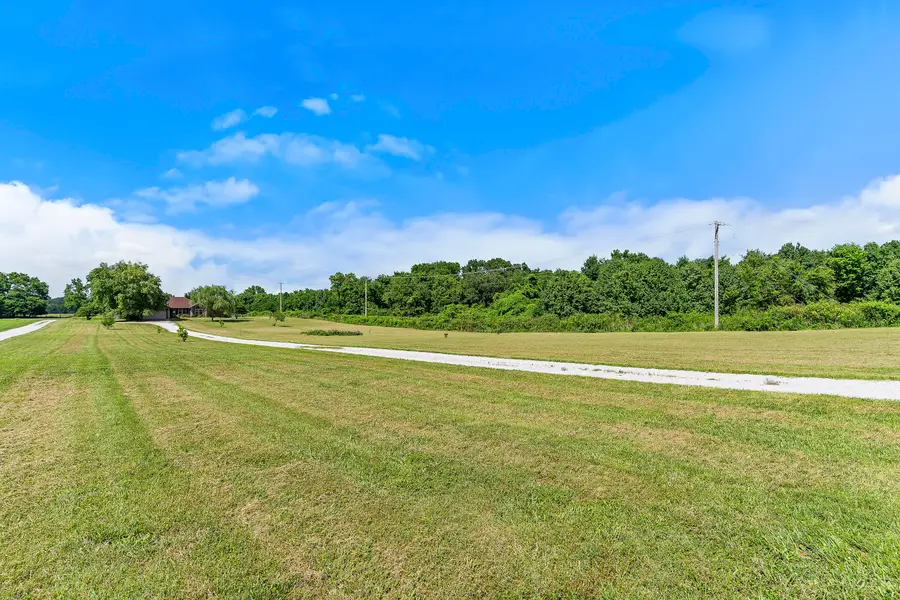7103 W Farm Road 94, Springfield, MO 65803 - #3