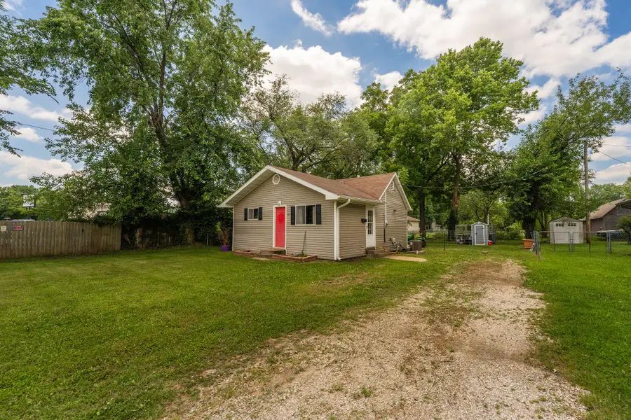 621 N Walnut Avenue, Republic, MO 65738 - #2
