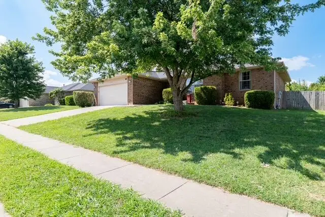 2409 W Colton Avenue, Ozark, MO 65721 - #3